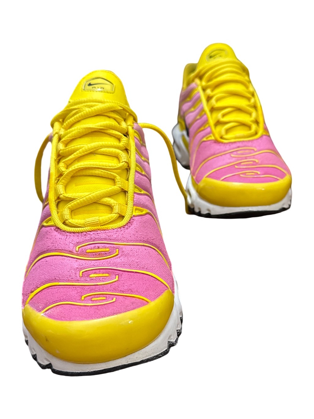 Nike Women's Pink and Yellow Sneakers - Picture 10 of 11